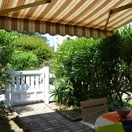 Sainte-maxime, 3 Pieces, 6 Personnes - Fr-1-226-369 Apartment